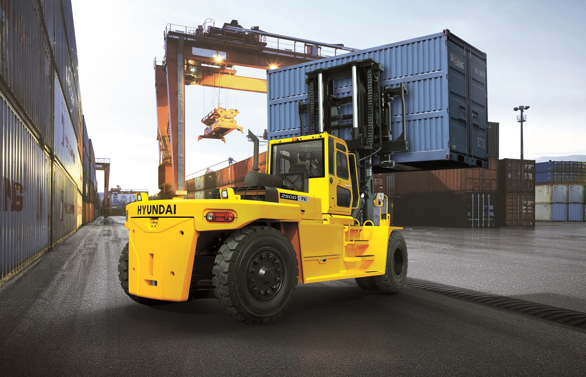 НССК HYUNDAI CONSTRUCTION EQUIPMENT CO